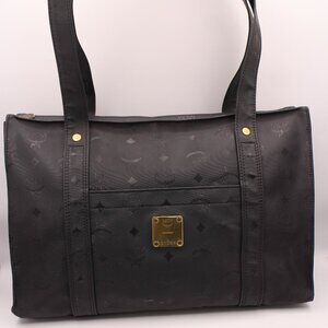 Price is FIRM⚠️ MCM Logo Printed Shoulder Bag